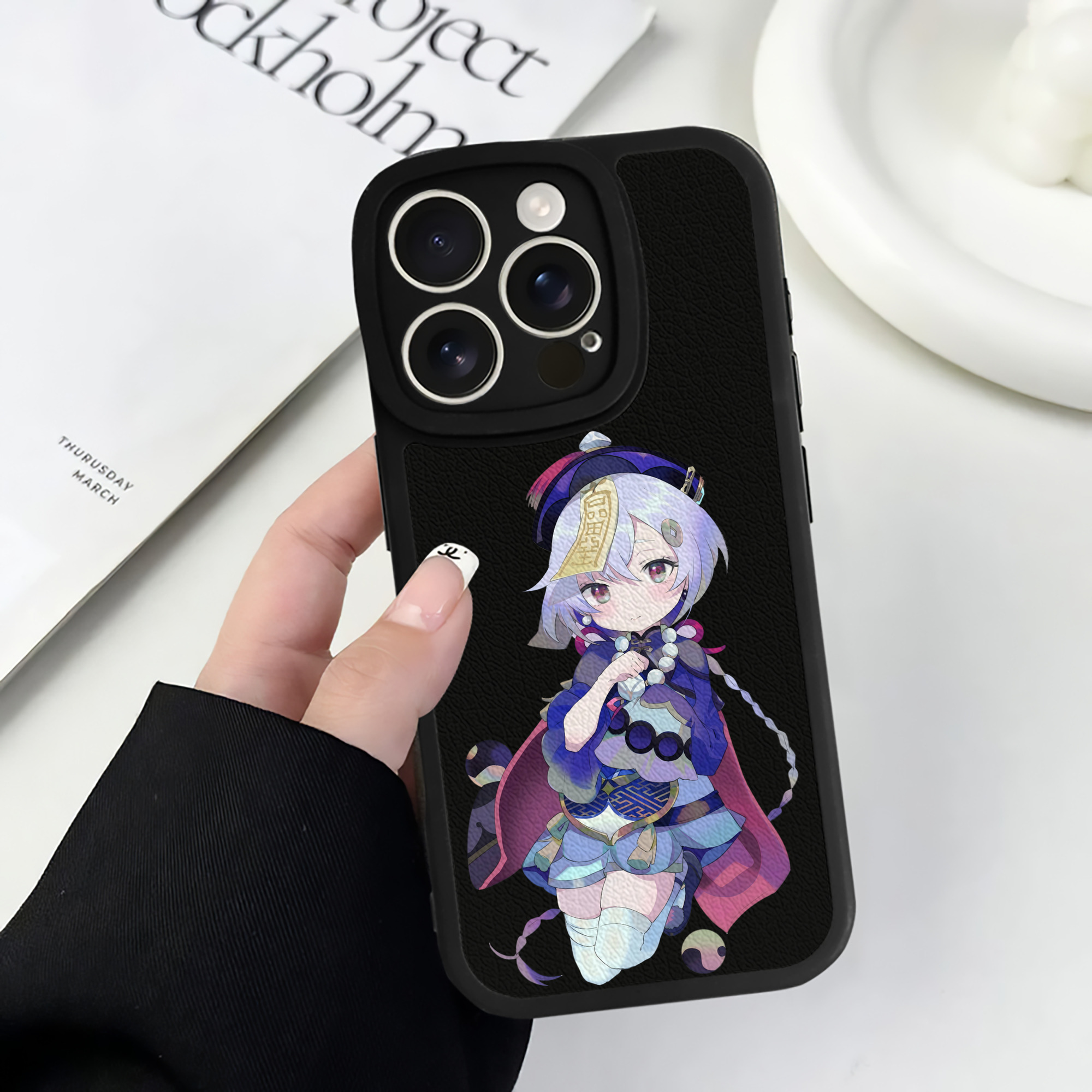 げんし神 七七 なな  genshin Nana 【iPhone 16シリーズ対応】シリコンスマホケース（レザー調） 材質：シリコン